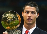 开云官网-新王登基与传奇延续，切特焦点战自我正名，湖人巅峰对决力克广厦