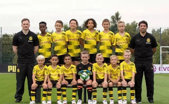 多特逆袭，八强之战如火如荼