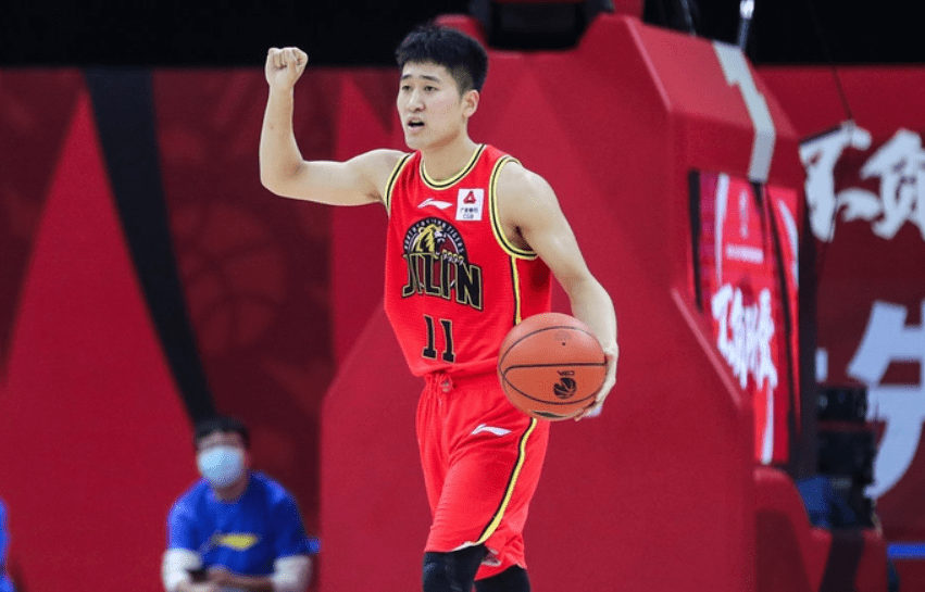 阿美尼亚脚下技术娴熟,对球队有何贡献? 阿美尼亚脚下技术娴熟,对球队有何贡献?