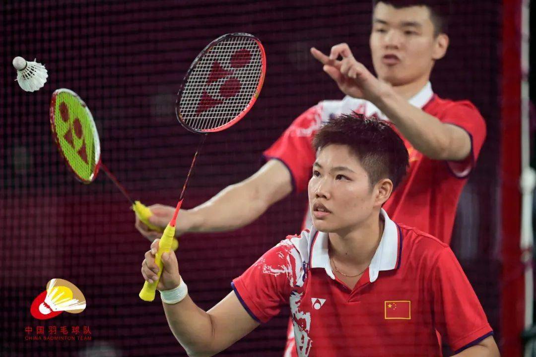 印尼队绝杀德国队，黄鸭组合扛起全队