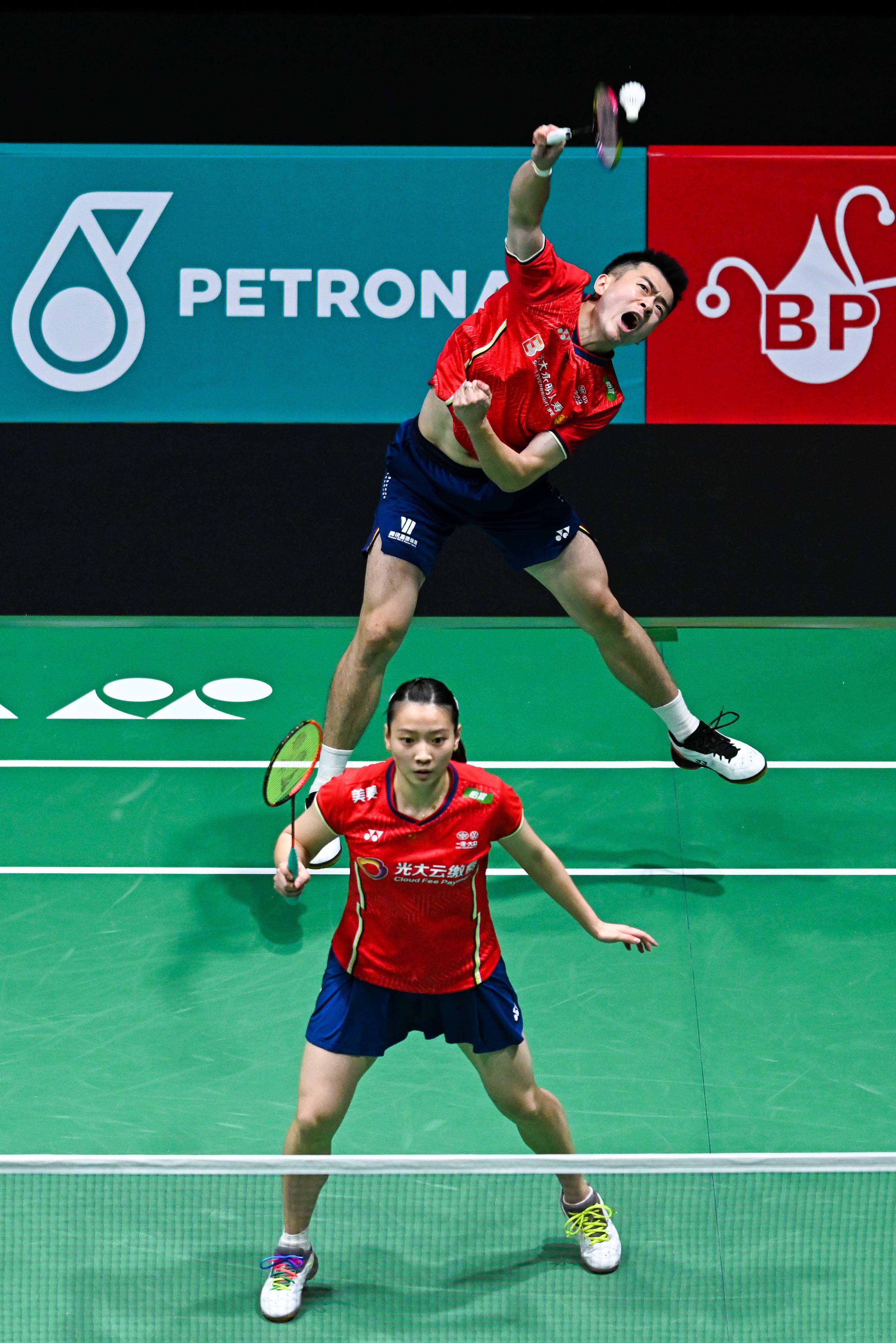 泰国队横扫马来西亚队，郑思维惊艳四座