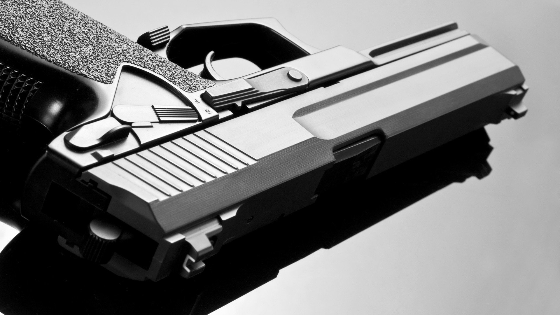 团队钳制对孤星闪耀，鹈鹕战术压制猛龙，西亚卡姆高光表现难挽败局