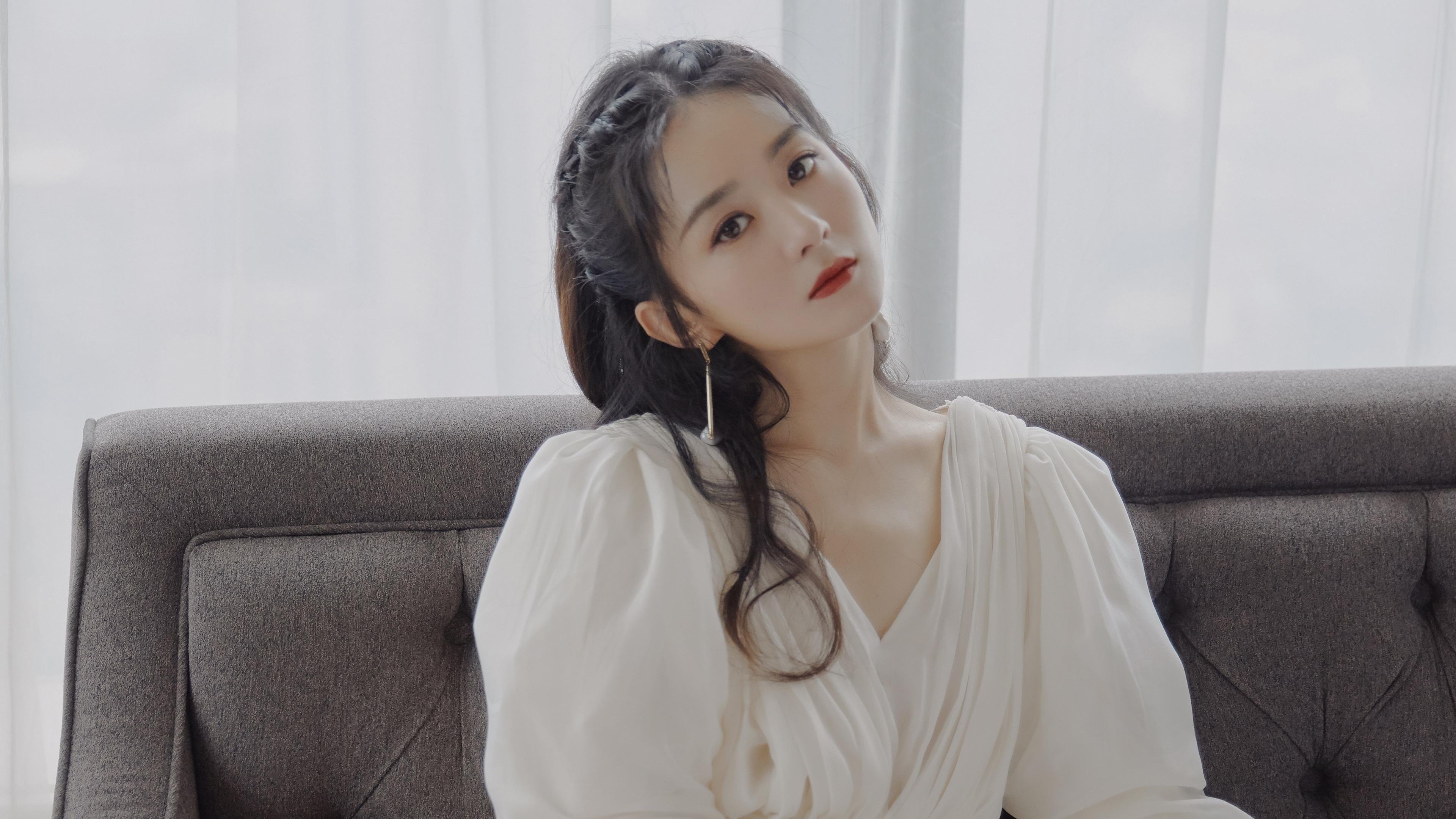 冰岛稳稳拿下莱比锡红牛，萨卡在美加墨世界杯接管比赛，足球世界的双重惊喜